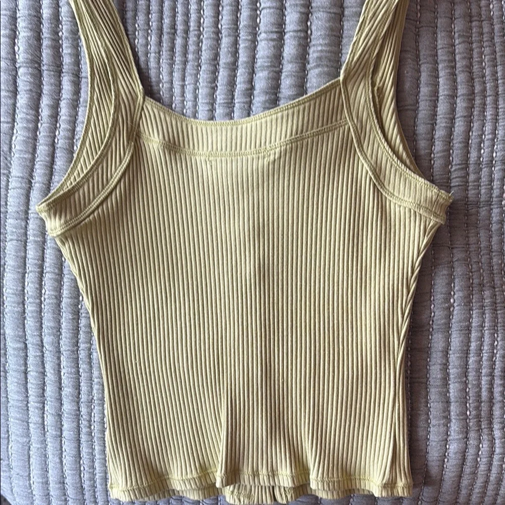 Lulu's Yellow Ribbed Top - Picture 3 of 6